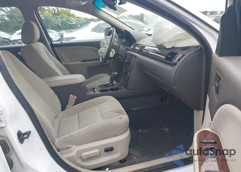 2008 Ford Taurus Sel z USA, uszkodzony, nr VIN 1FAHP24W18G156176